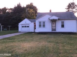 3651 Parker Rd, Fort Gratiot, MI 48059