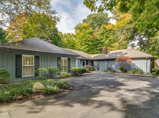 1209 Honan Dr, South Bend, IN 46614