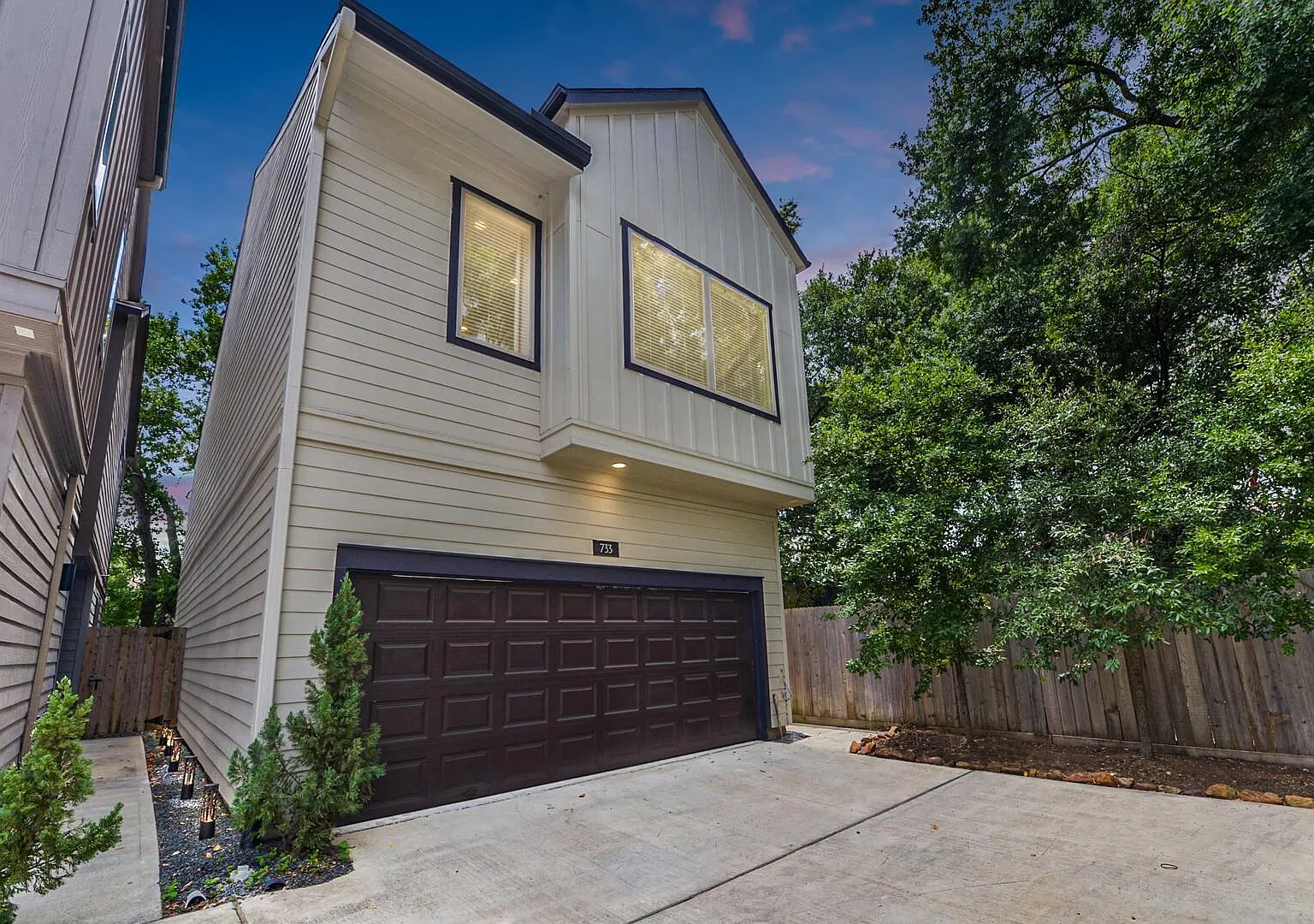 3 bed, 2.5 bath, 1372 sqft, $2,250 — Photo 1