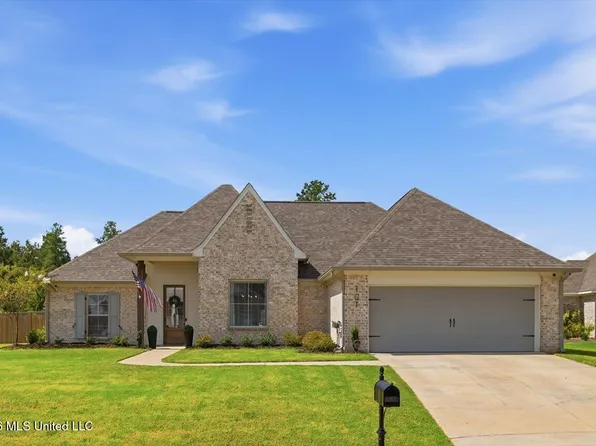 101 Lake Crest Dr, Madison, MS 39110