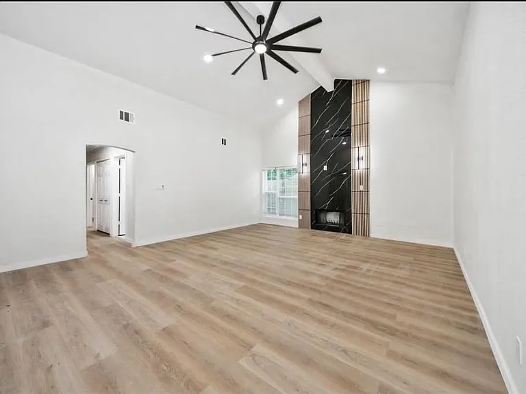 15719 Baytree Dr — Photo 15