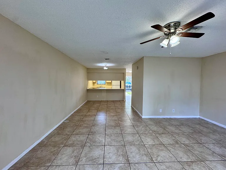 704 Riverside Dr — Photo 30