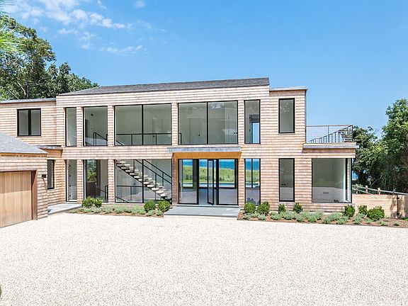 3rd image of 37 Milina Dr