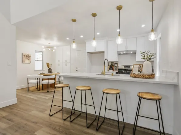 1204 Glenbrook Ave, Roseville, CA 95678