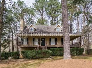 40 Oak Landing Ln, Douglasville, GA 30134