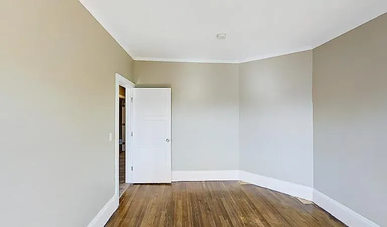 15 Ashley St #3 — Photo 6