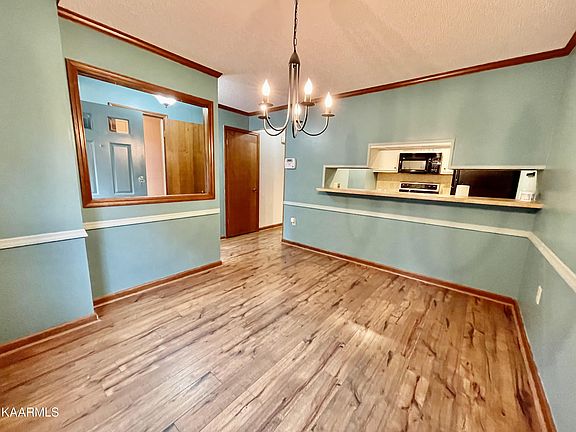 5th image of 629 Idlewood Ln