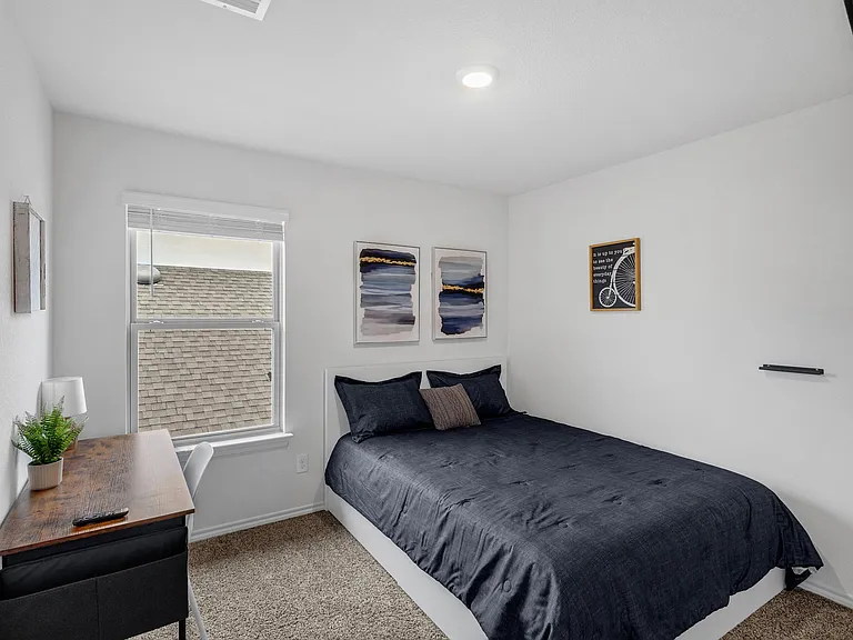 Glazner Dr — Photo 2