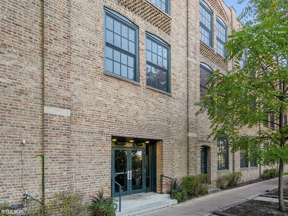 1st image of 5235 N Ravenswood Ave APT 25