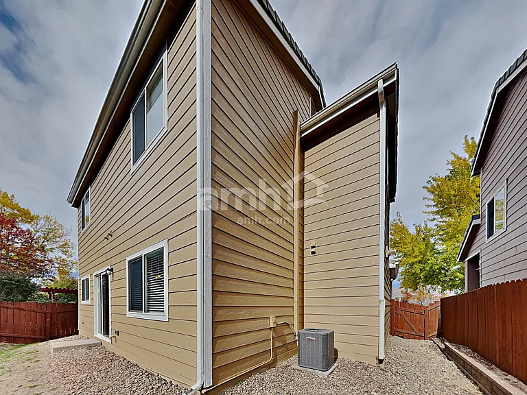 19506 E Bellisario Creek Dr — Photo 21