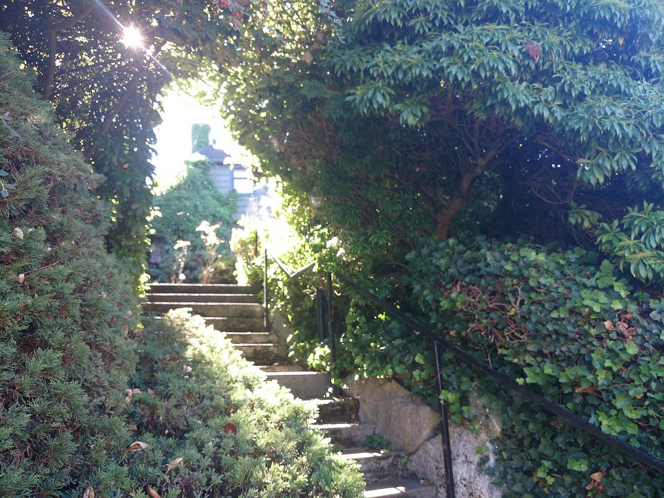 1st image of 3109 E Laurelhurst Dr NE