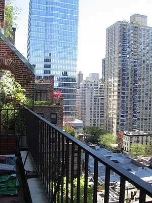 Sold by Corcoran | media 23