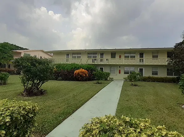 26 Sheffield B, West Palm Beach, FL 33417
