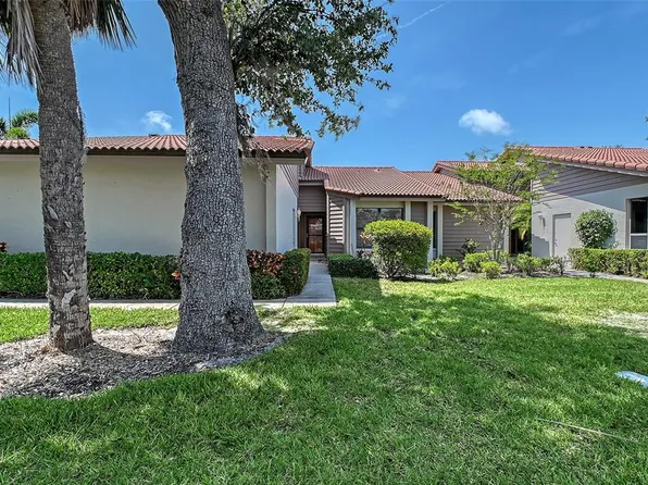 6096 Wilshire Blvd #9, Sarasota, FL 34238