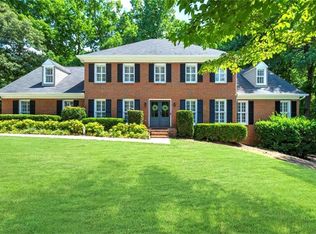 2815 Laurel Green Ct, Roswell, GA 30076