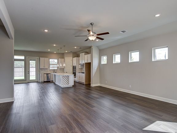 4th image of 142 Secretariat Ave.