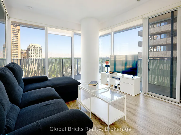 42 Charles St E #2509 — Photo 10