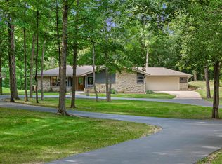 391 Wildwood Rdg, Colgate, WI 53017