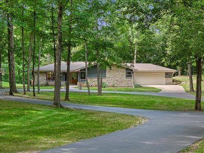 391 Wildwood RIDGE, Colgate, WI, 53017