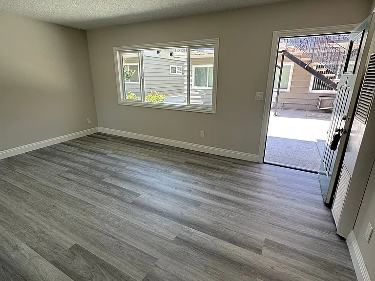 1605 W Shorb St #A — Photo 14