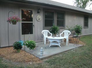 246 Pine Shore Dr #50, Carbondale, IL 62902