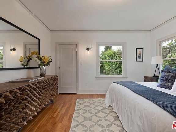 5th image of 1917 Carmen Ave #1917