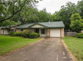 1830 Ten Mile Ln, Duncanville, TX 75137