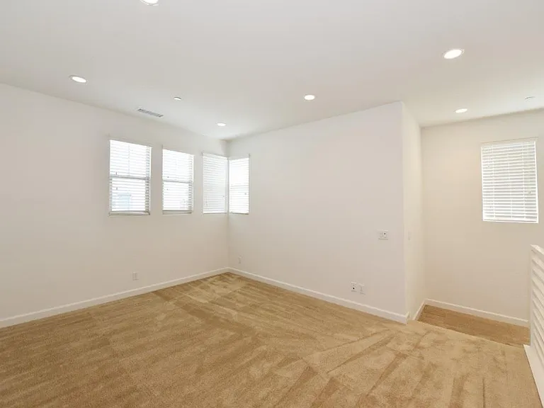17 Arriate St — Photo 28