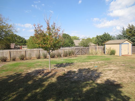 Yard, fence and shed