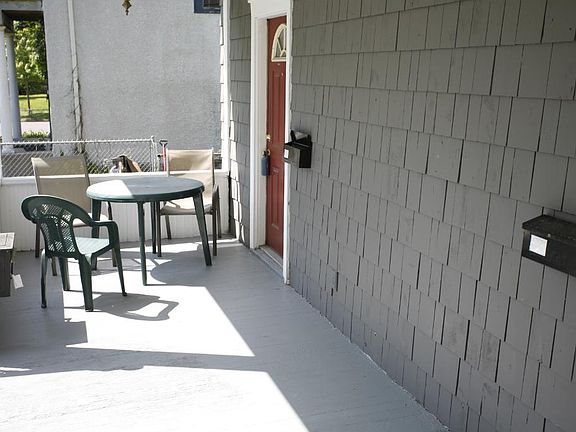 2nd image of 3040 Colfax Ave S