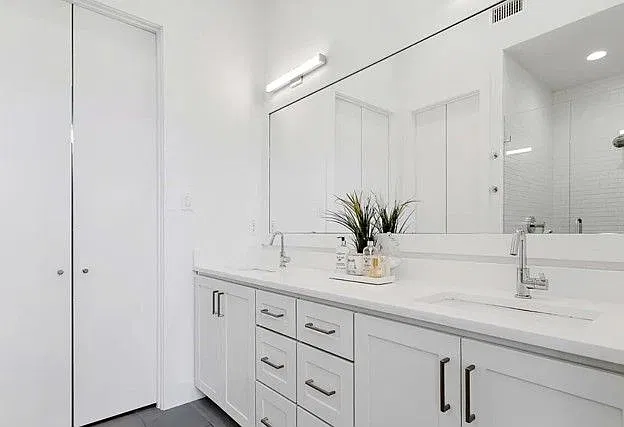 5915 Lindell Ave #103 — Photo 25