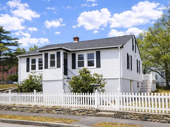41 Bridgeport St, Worcester, MA 01604