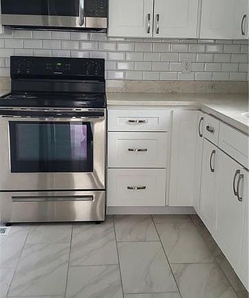 3rd image of 3033 Cape Henry Ct