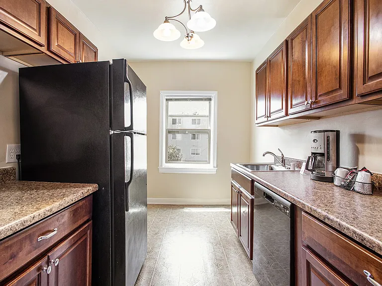 365 Hanover Ave #105 — Photo 8