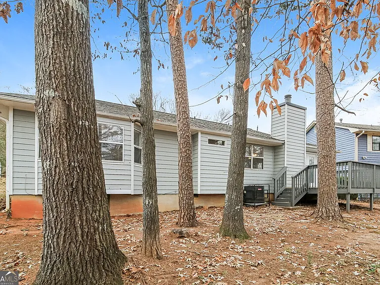 721 Pepperwood Trl — Photo 16