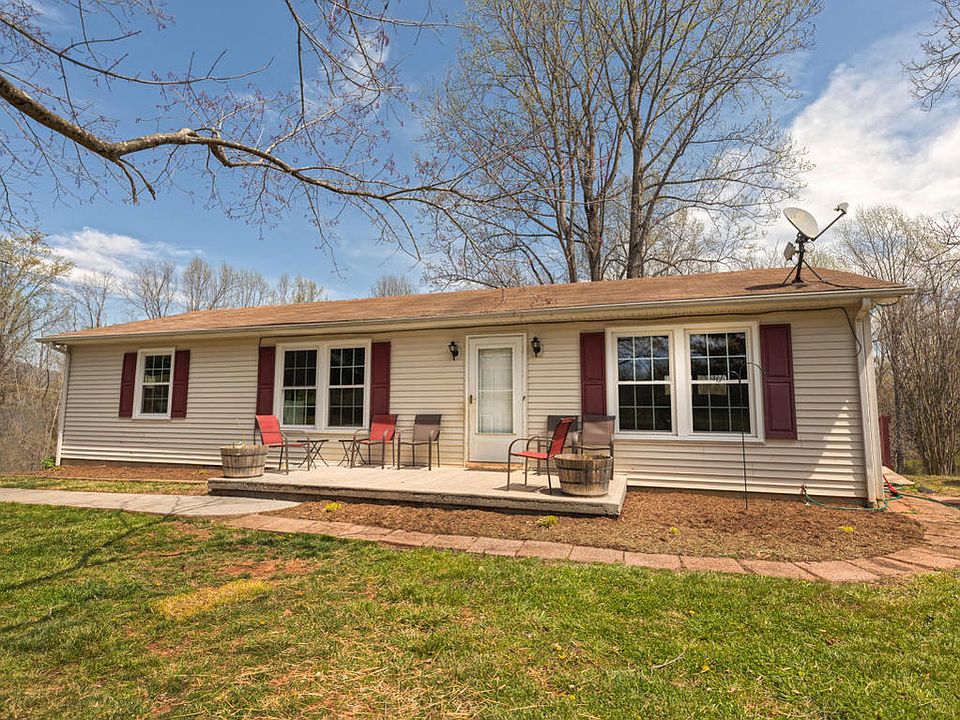 1st image of 100 Fern Hill Ln