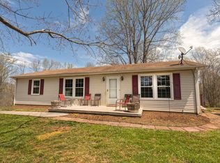 100 Fern Hill Ln, Boones Mill, VA 24065