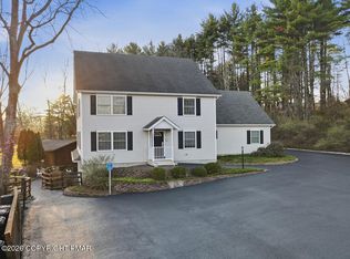 457 Hickory Valley Rd, Stroudsburg, PA 18360