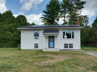 1 Pine Ridge Dr, Oxford, MA 01540