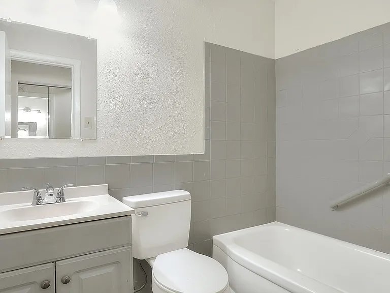 3006 Pinedale Ave — Photo 16