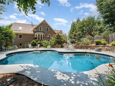 3200 Greenhollow Dr, Greensboro, NC, 27410