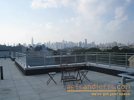 Rented by aptsandlofts.com | media 20