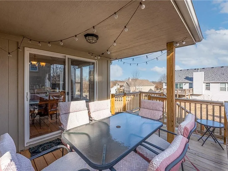 1219 S Country View Ln — Photo 2