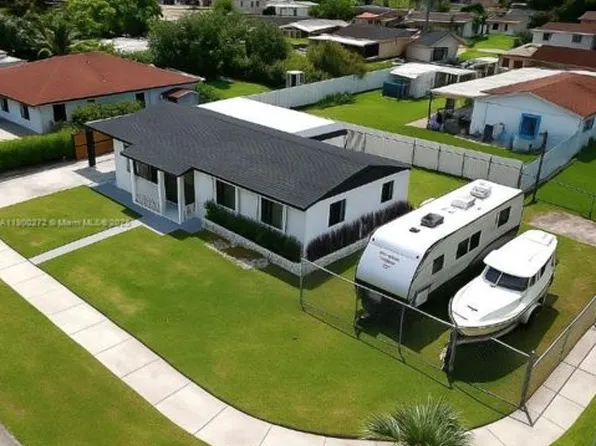 11462 SW 225th St, Miami, FL 33170