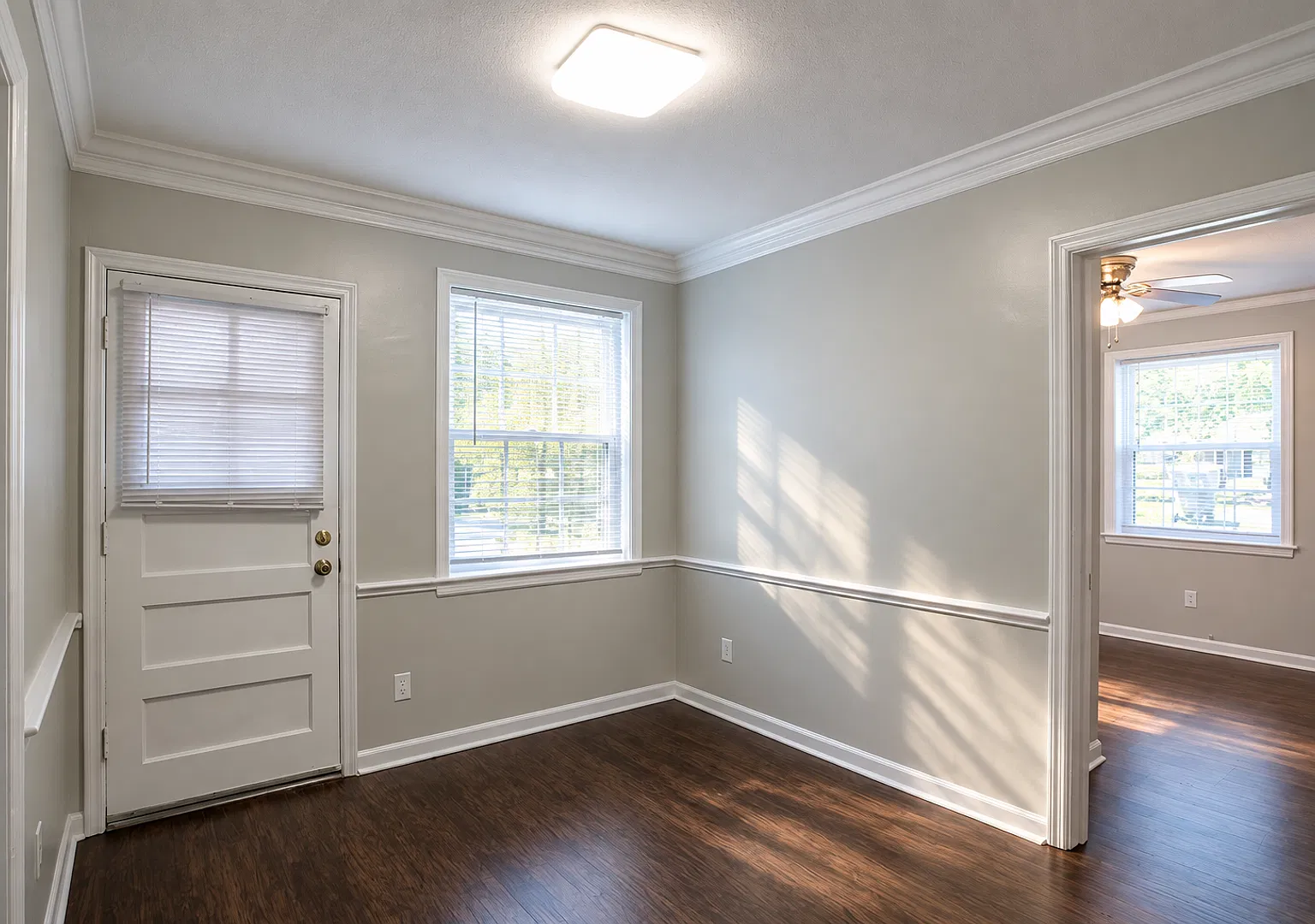 Quaint Downstairs 2BR/1BA in Ardsley! — Photo 4