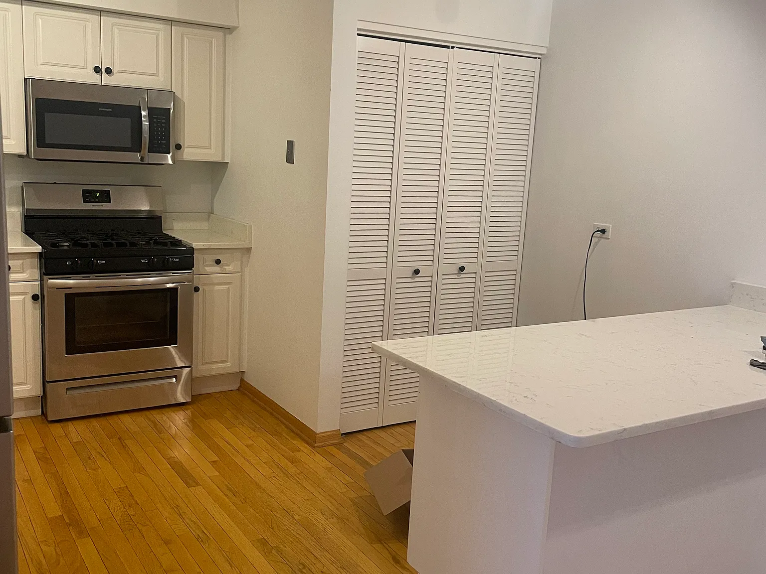 1 bed, 1200 sqft, $1,800 — Photo 4