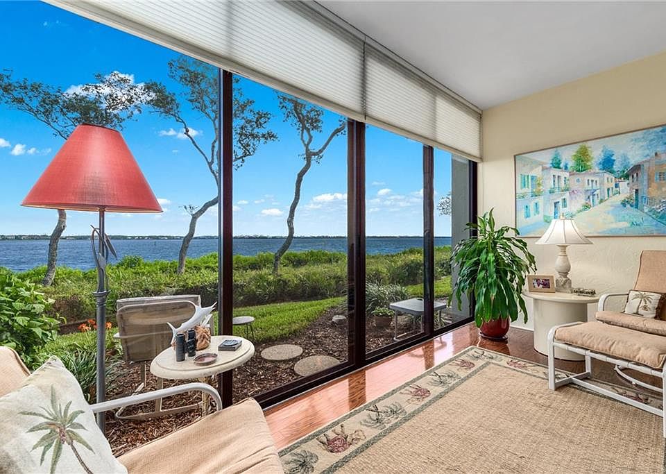1st image of 2538 NW Seagrass Dr #3-3