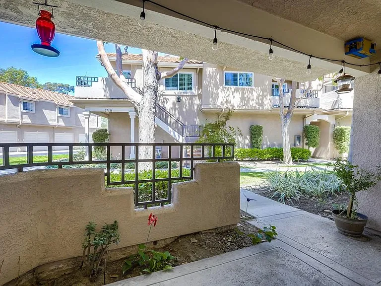 27196 Ryan Dr — Photo 3