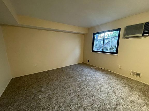 3rd image of 274 Monahan Ave Floor 1