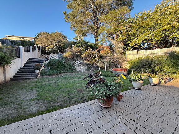 3rd image of 6428 Shirehall Dr